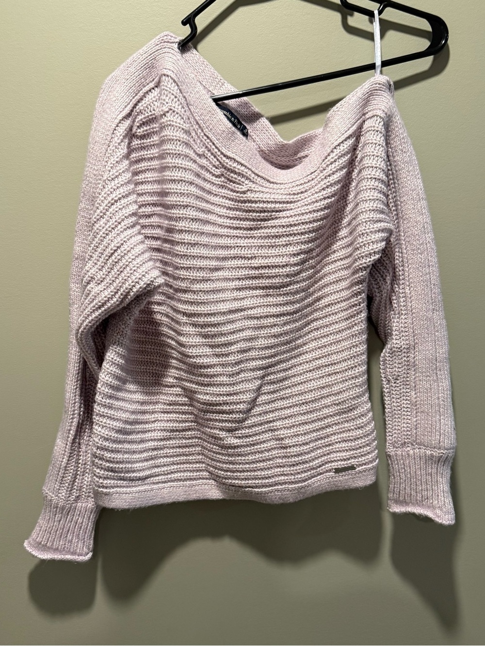 Abercrombie & Fitch Light Pink Off-the-Shoulder Ribbed Sweater